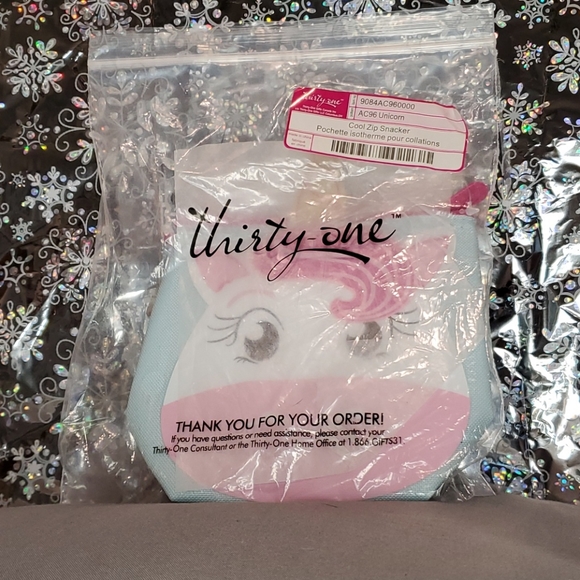 Thirty-One Unicorn 🦄Cool Zip Snacker - Picture 2 of 4